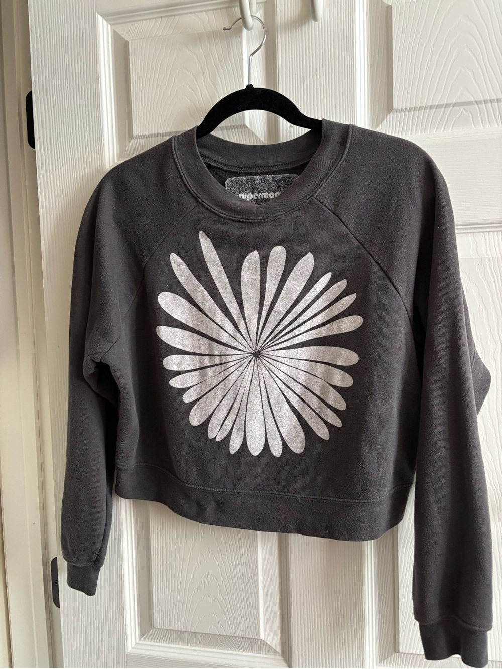 Women’s Cropped Crewneck Sweatshirt with White Floral Burst - Supermaggie